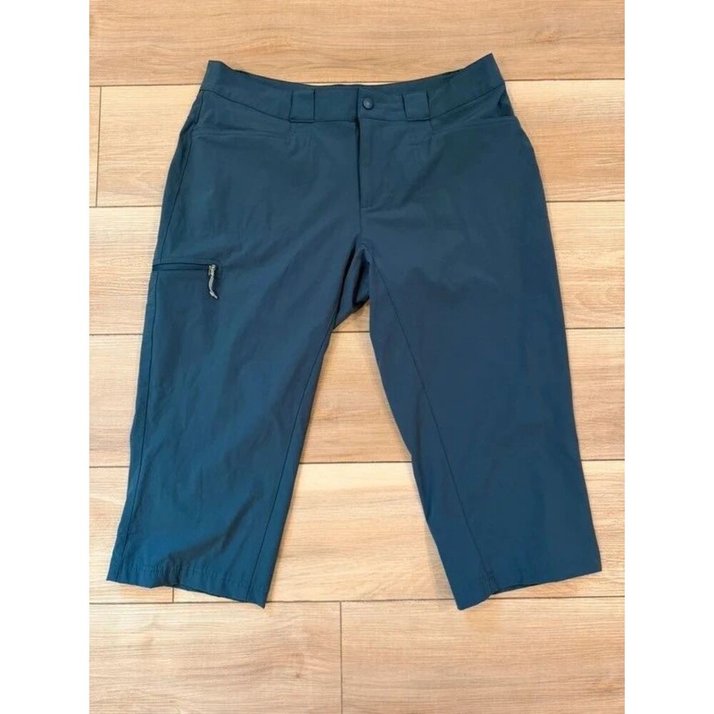 Eastern Mountain Sports Capri